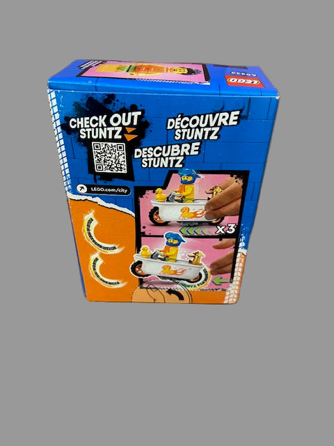 LEGO 60333 City Stuntz Bathtub Stunt Bike Set with Flywheel Duck Minifigure