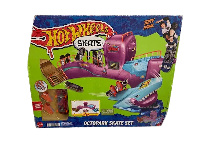 Hot Wheels Skate Octopark Playset, with Exclusive Fingerboard and Skate Shoes
