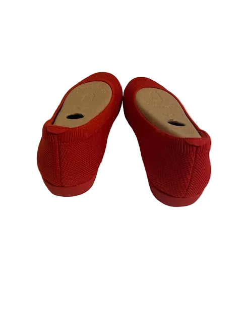VIVAIA-Round-Toe Walking Flats (Claire Walker)