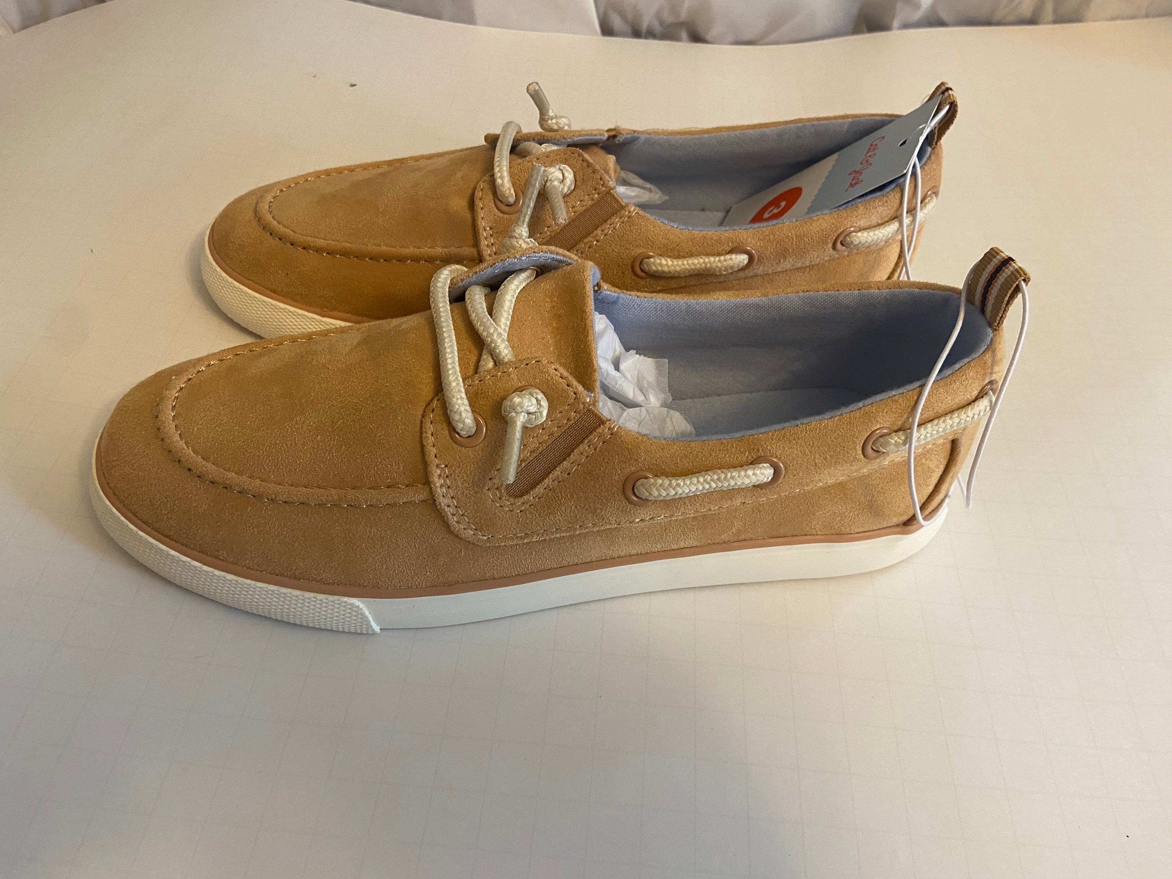CAT AND JACK REECE SNEAKERS - BEIGE- SIZE 3