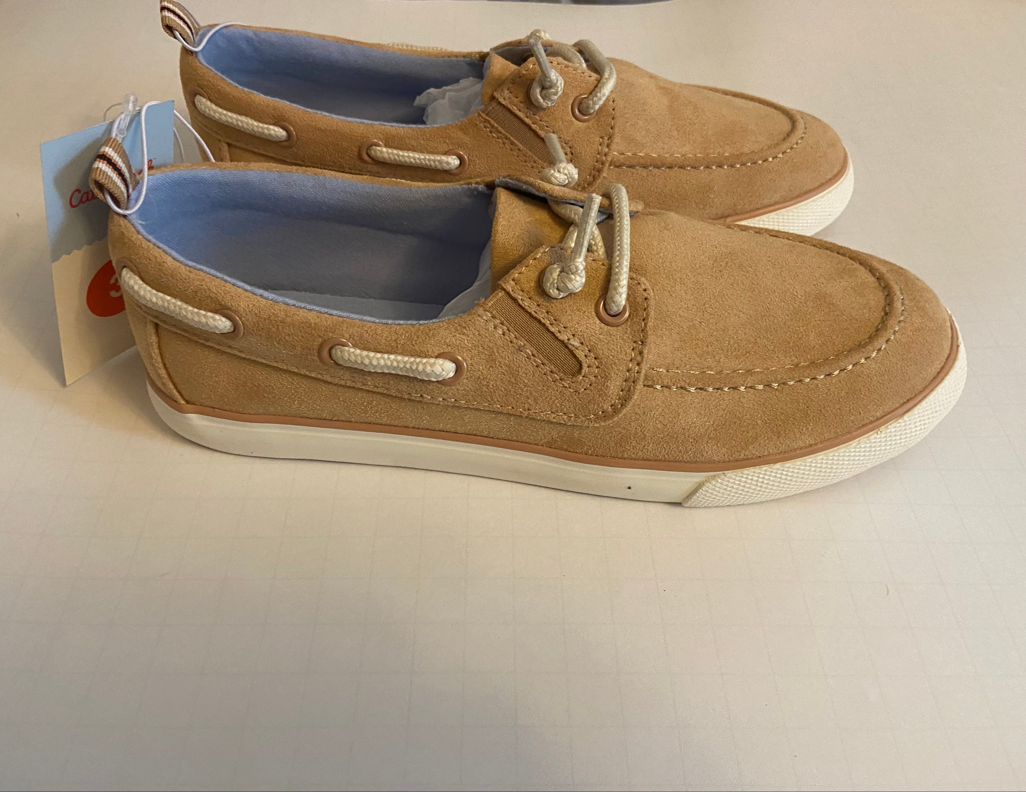 CAT AND JACK REECE SNEAKERS - BEIGE- SIZE 3