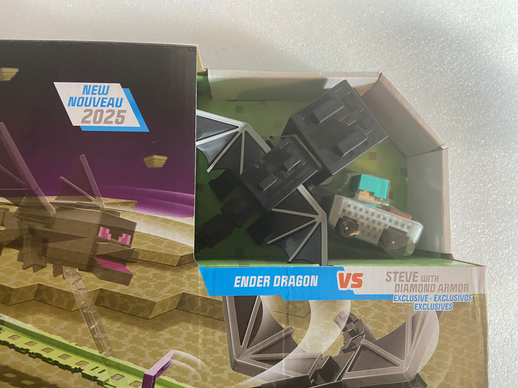 Hot Wheels Racer Verse Minecraft Track Set w/ Die-Cast Diamond Armor Steve