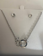 L & CO TIMEPIECES.-  INTERLOCKING RINGS